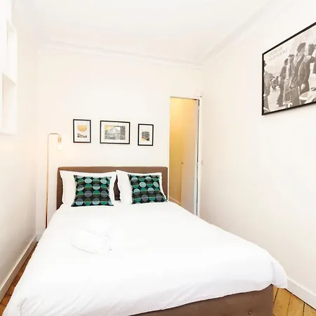 Apartment Bnbnook - Elegant 1br With Balcony Near Notre-dame Paris